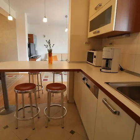 Lejlighed San Marino 2 *